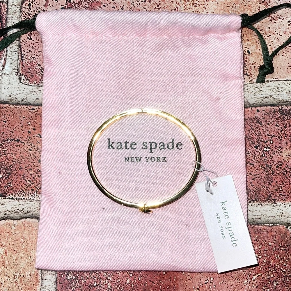 NWT Kate Spade Heritage Spade Green/Gold Tone Enamel Bangle Bracelet Hinged - Picture 3 of 4